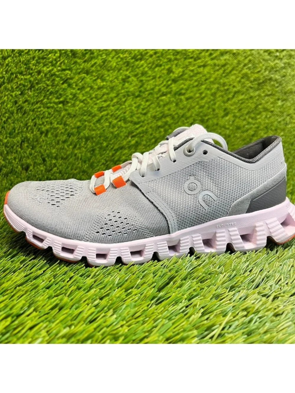 On Cloud X Alloy Gray Lily Pink Womens Size 6.5 Athletic Running Shoes Sneakers